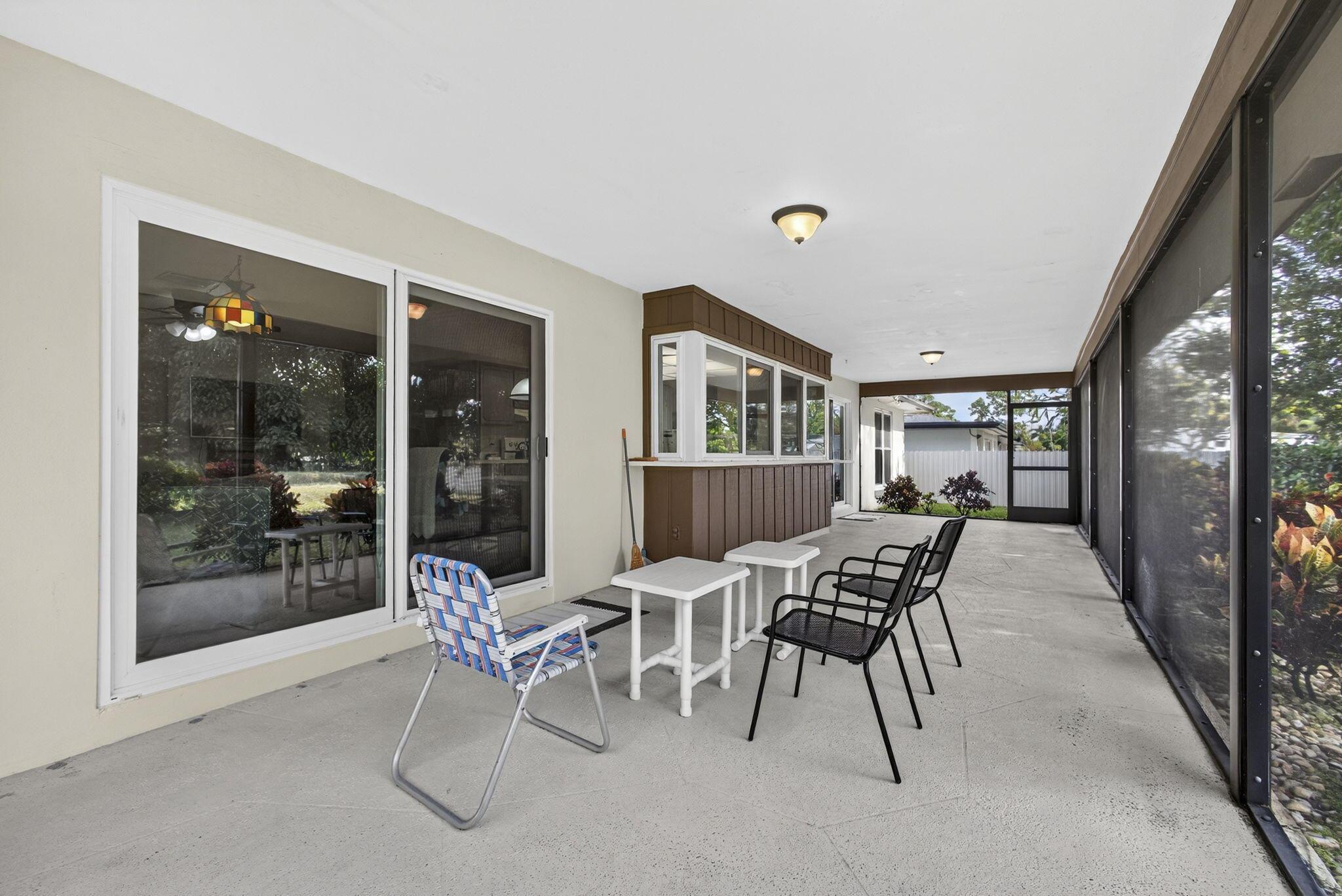 FLORIDA GARDENS 5 - Residential