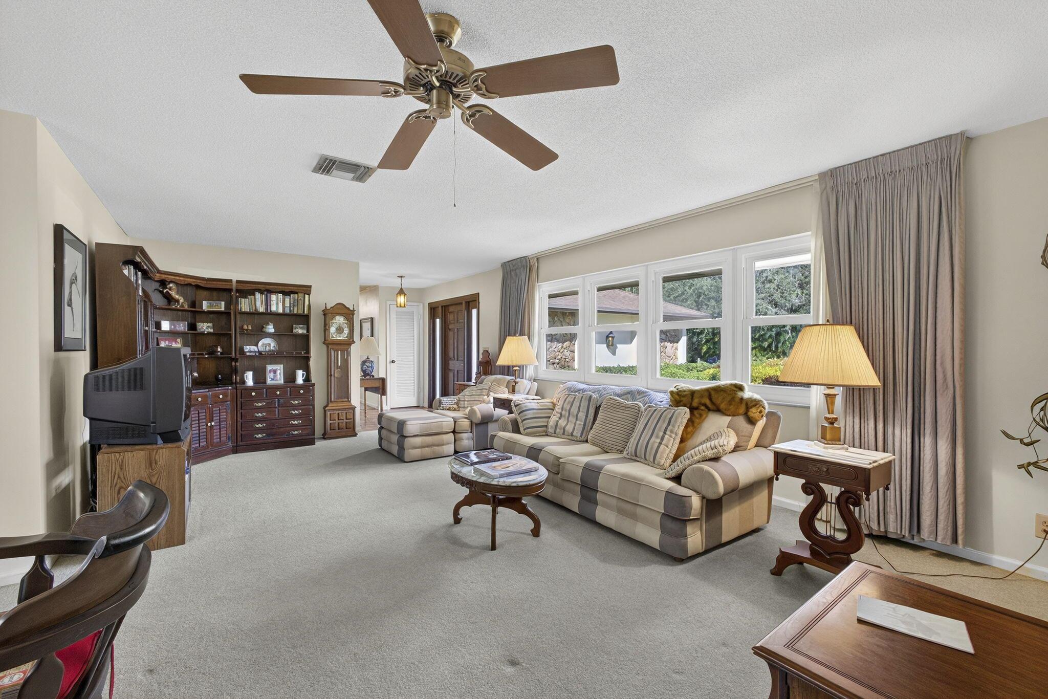 FLORIDA GARDENS 5 - Residential