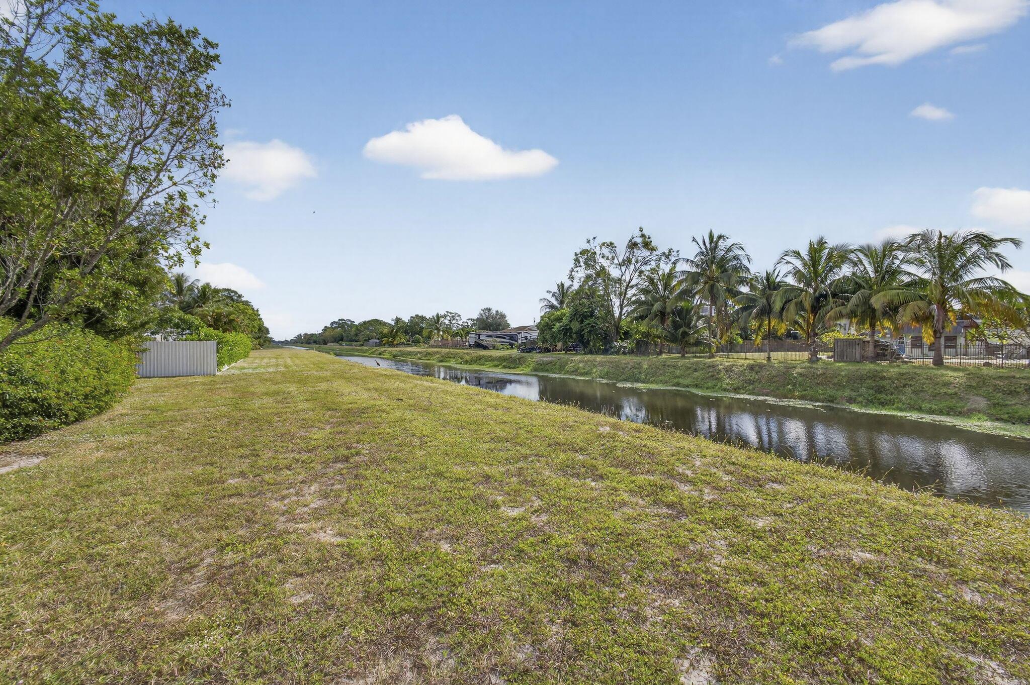 FLORIDA GARDENS 5 - Residential