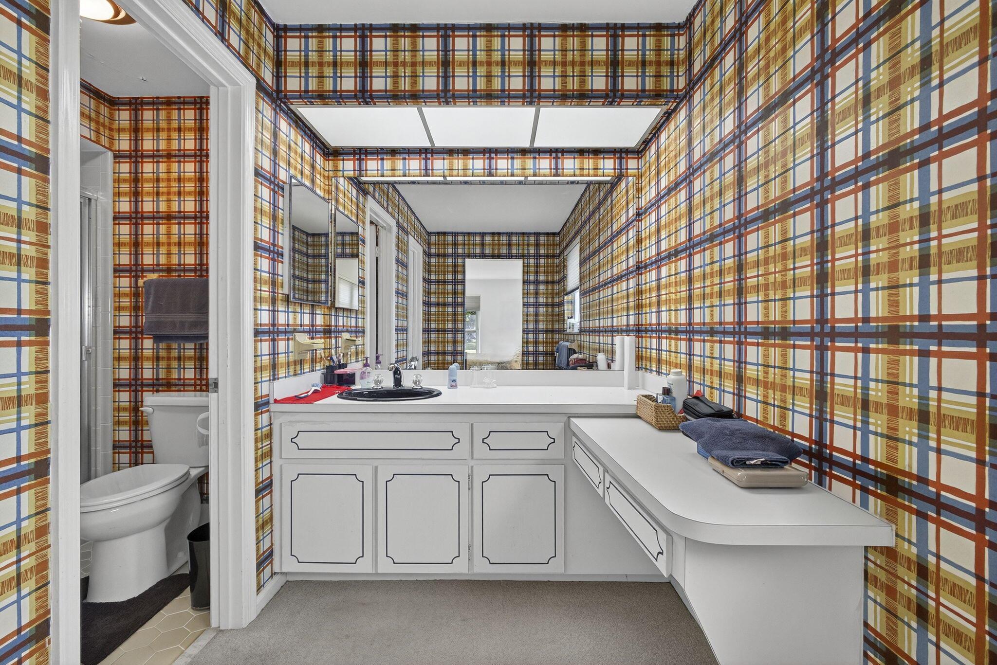 FLORIDA GARDENS 5 - Residential