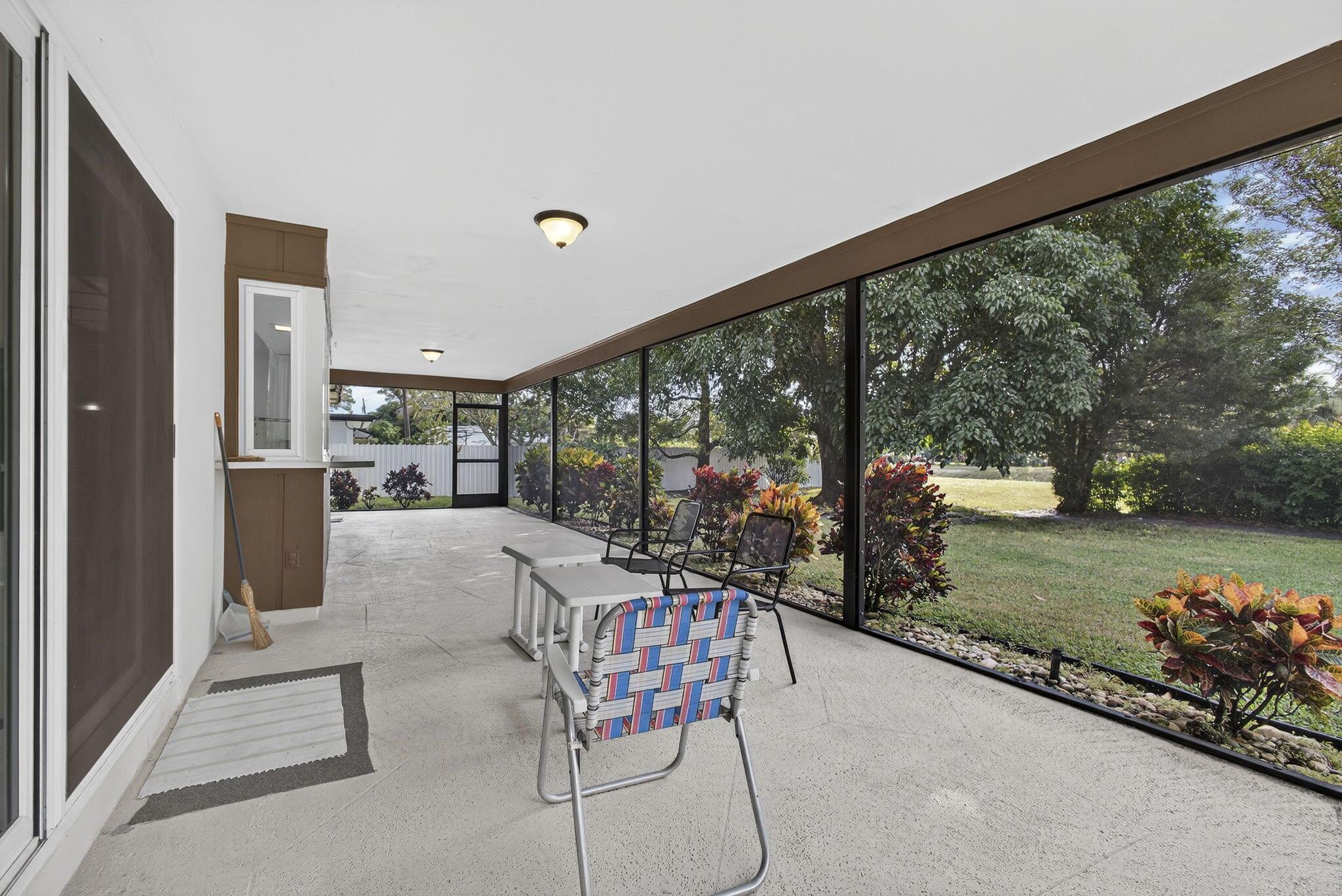 FLORIDA GARDENS 5 - Residential