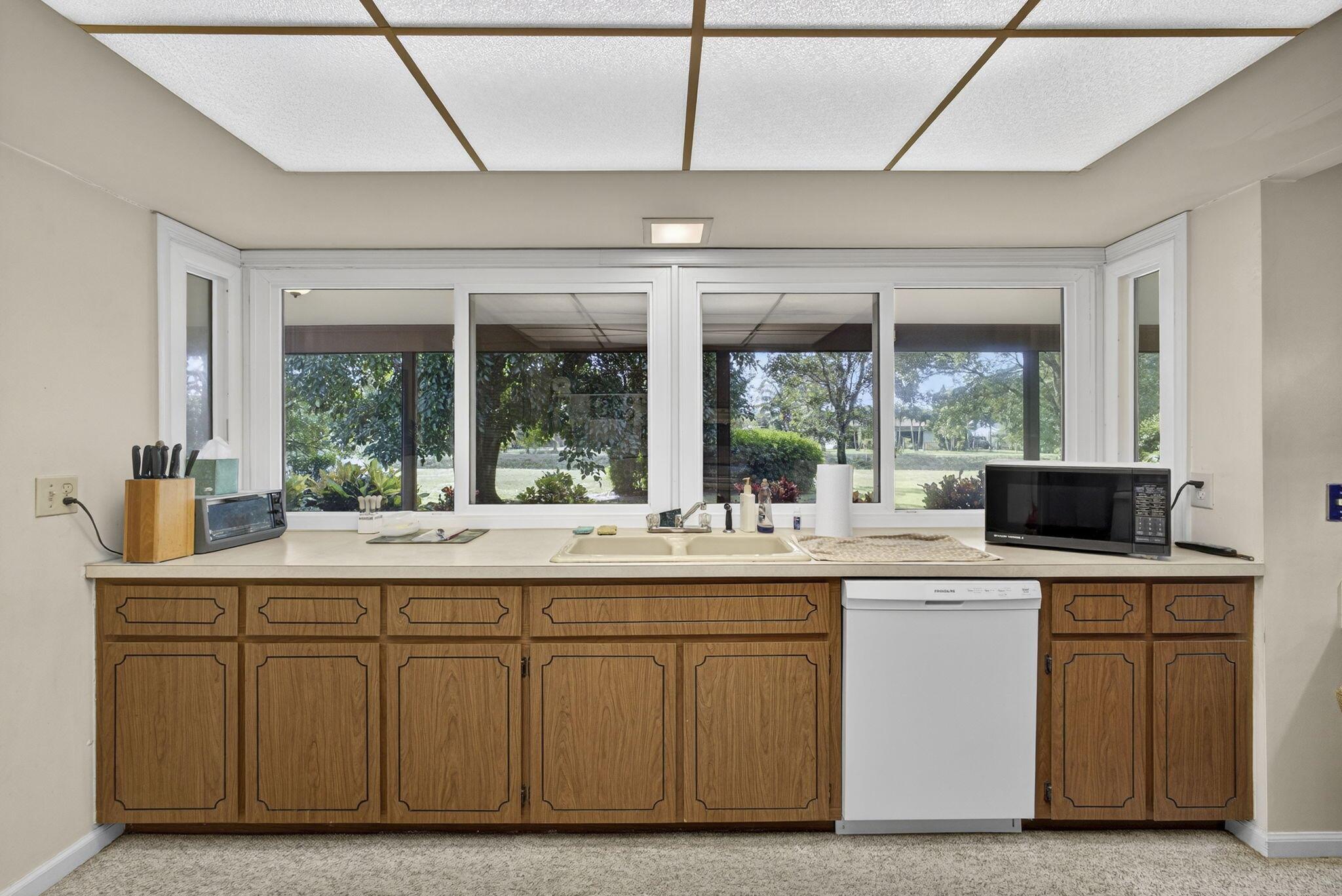 FLORIDA GARDENS 5 - Residential