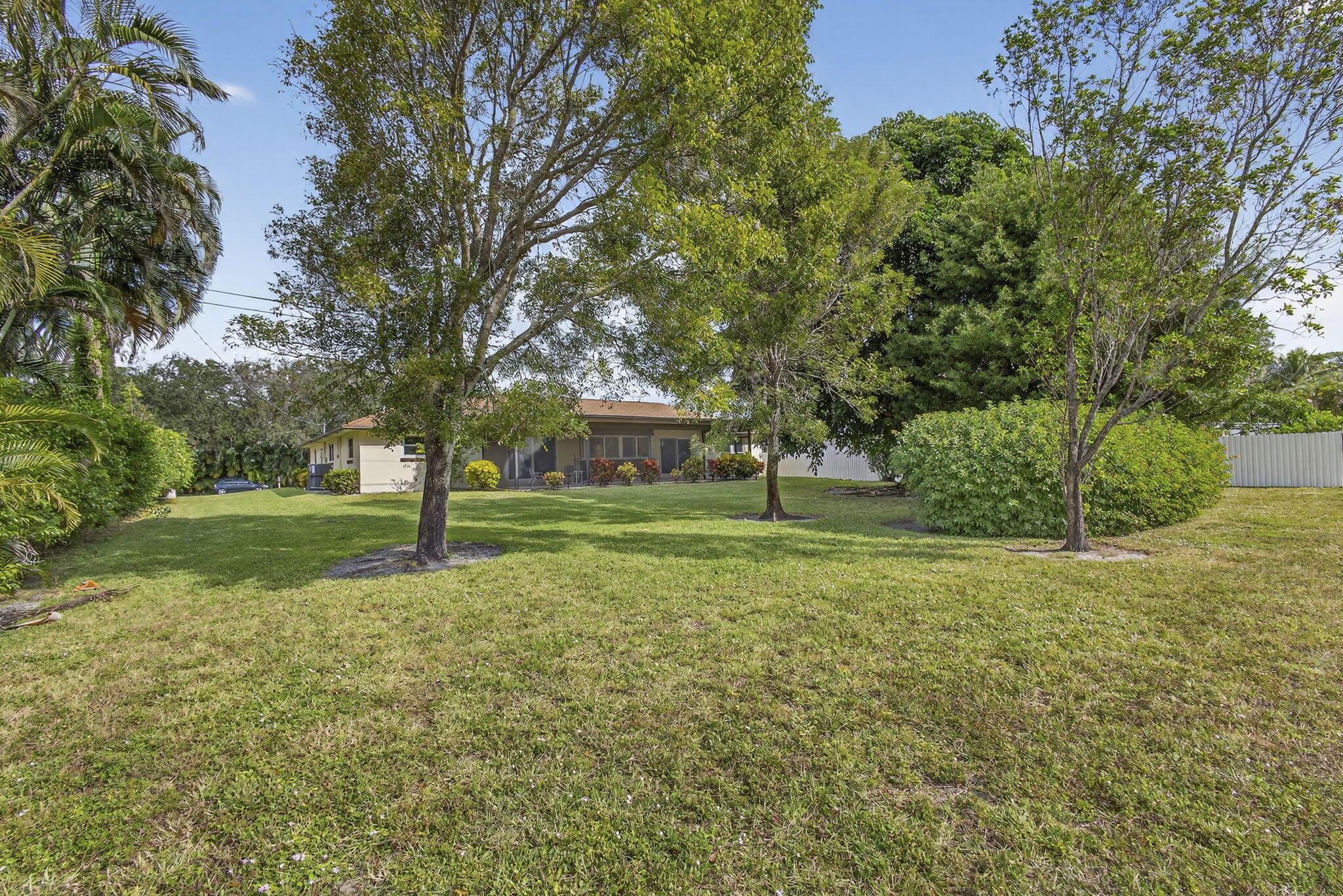 FLORIDA GARDENS 5 - Residential