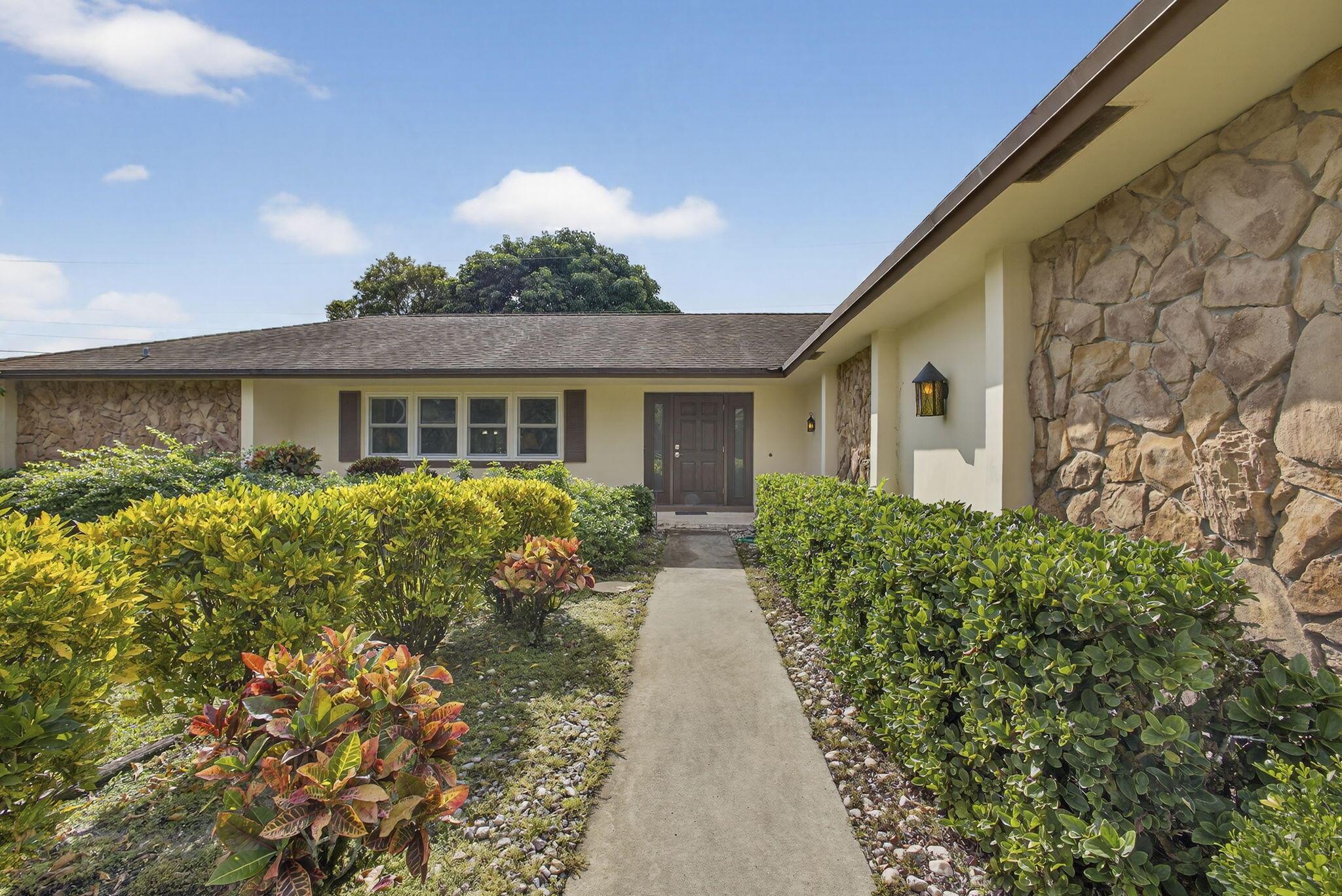 FLORIDA GARDENS 5 - Residential