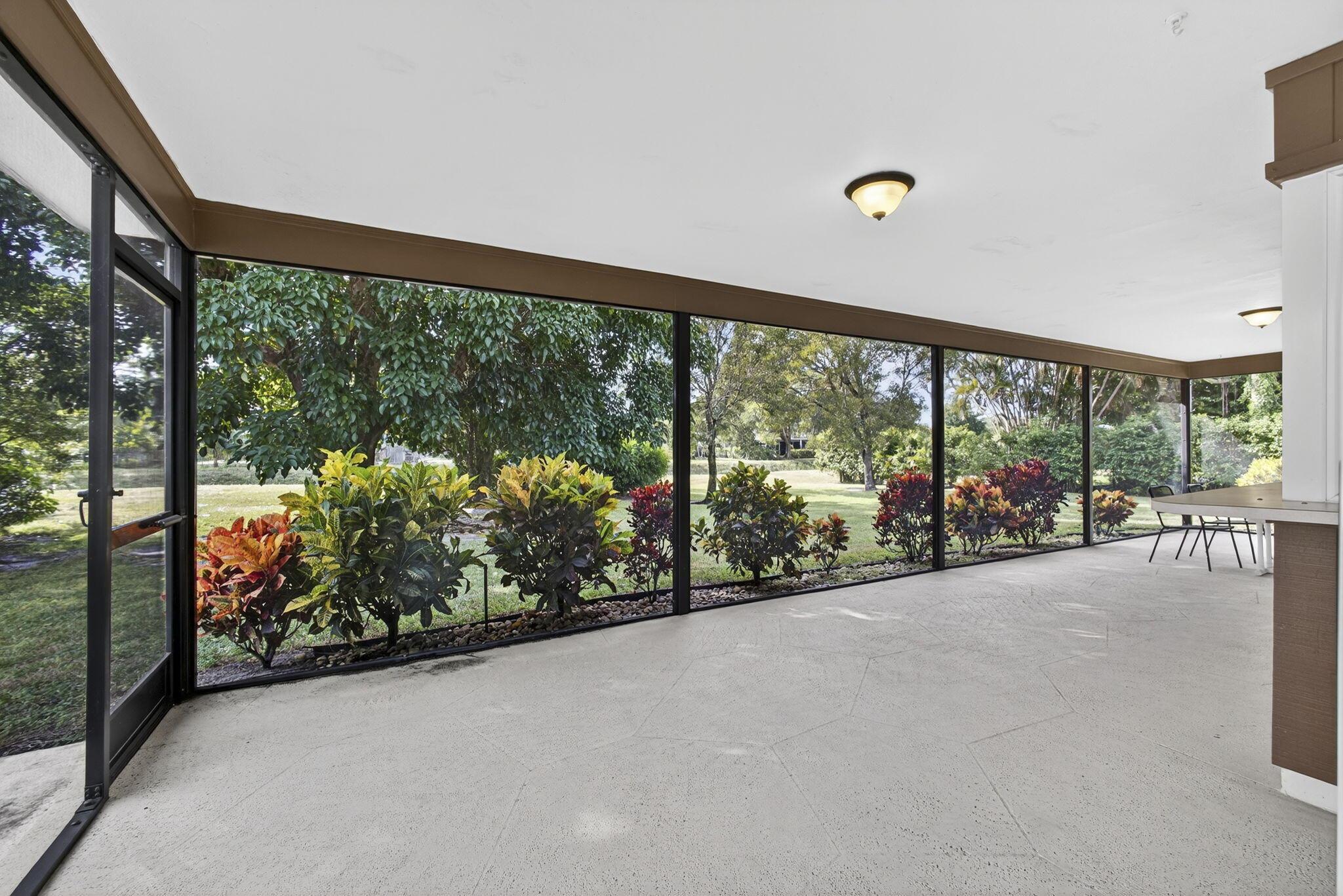 FLORIDA GARDENS 5 - Residential