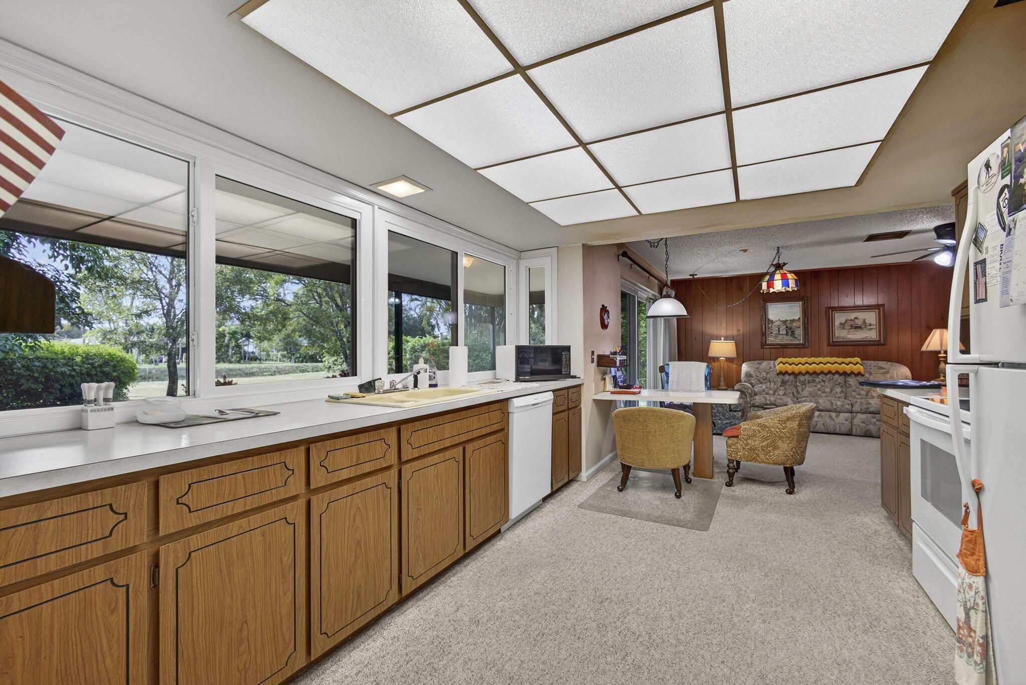 FLORIDA GARDENS 5 - Residential