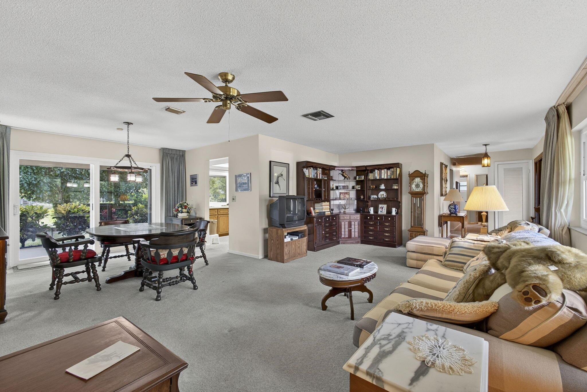 FLORIDA GARDENS 5 - Residential