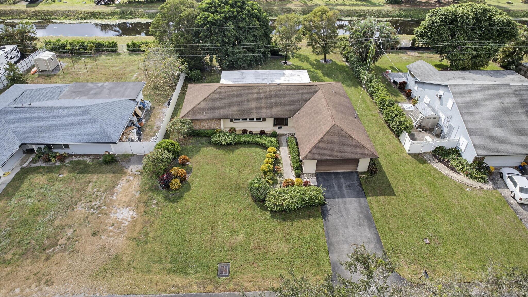 FLORIDA GARDENS 5 - Residential