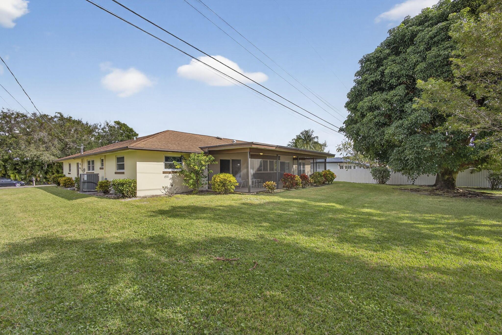 FLORIDA GARDENS 5 - Residential