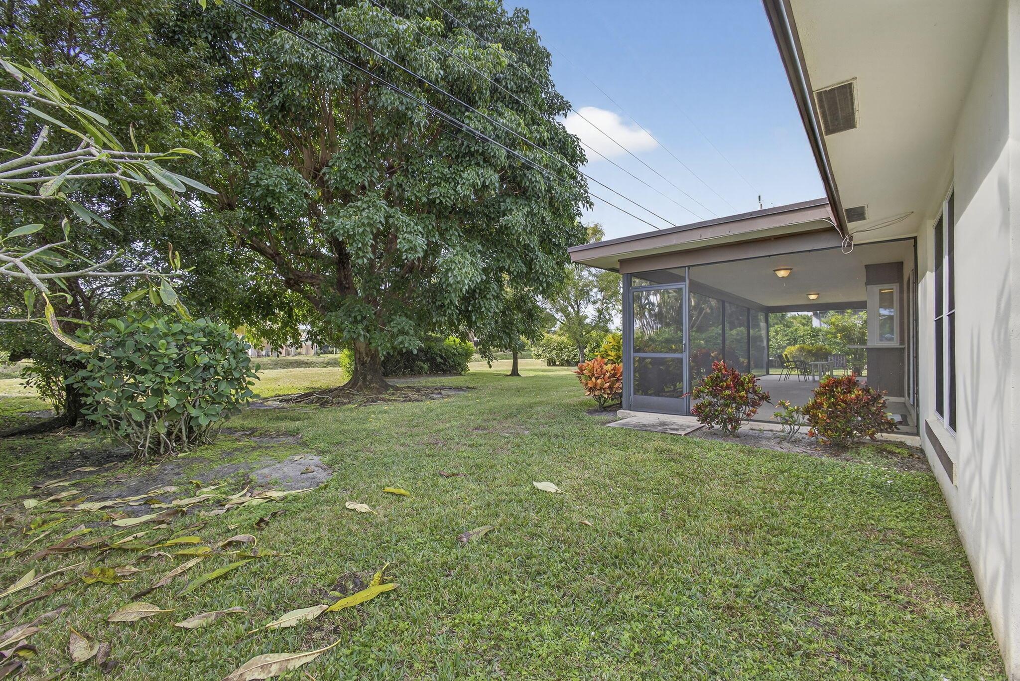 FLORIDA GARDENS 5 - Residential