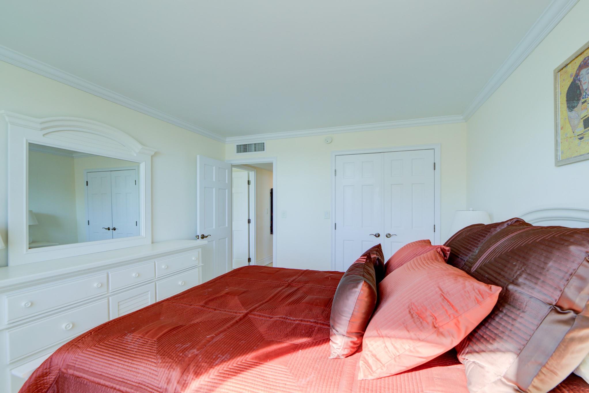 JAMAICA HOUSE CONDOMINIUM - Residential