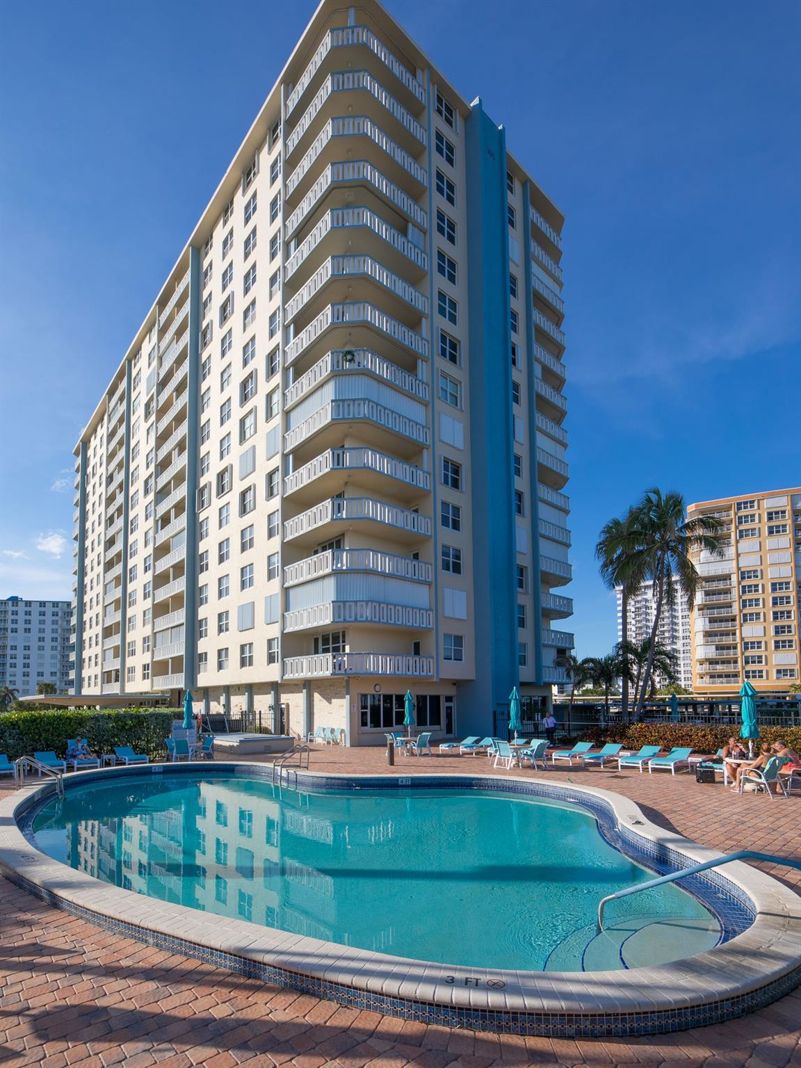 JAMAICA HOUSE CONDOMINIUM - Residential