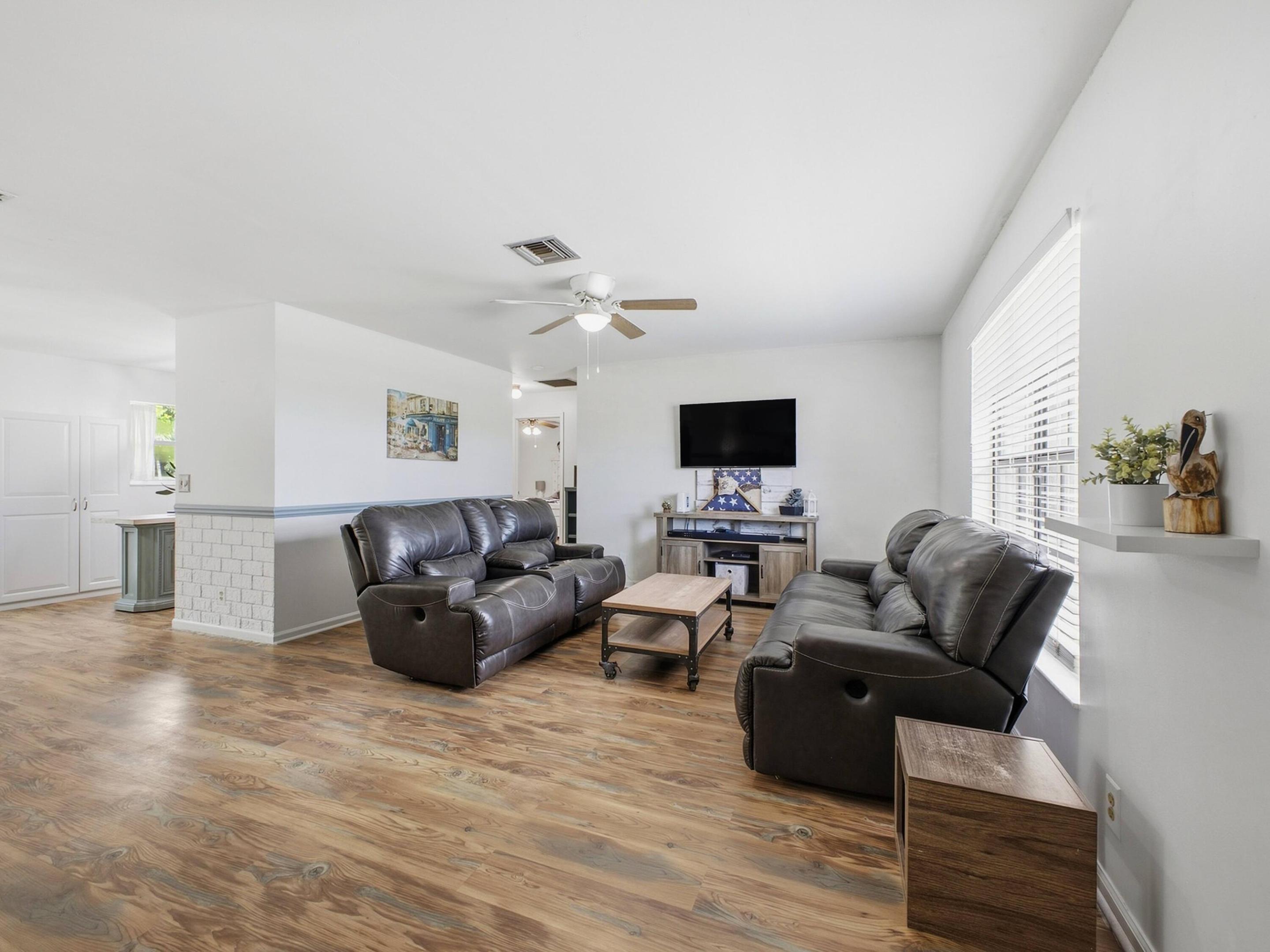 Properties 234 La Mancha Avenue