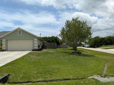 A home in Port St Lucie