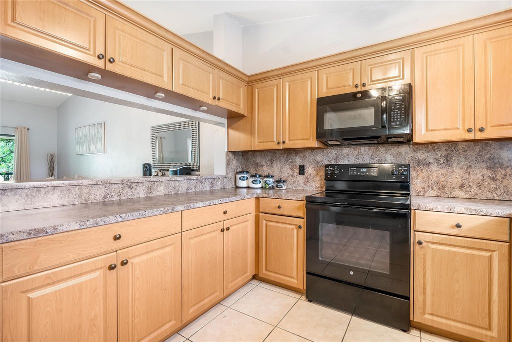 Photo of 404 Republic Court #404, Deerfield Beach, FL 33442 (MLS # F10555555)