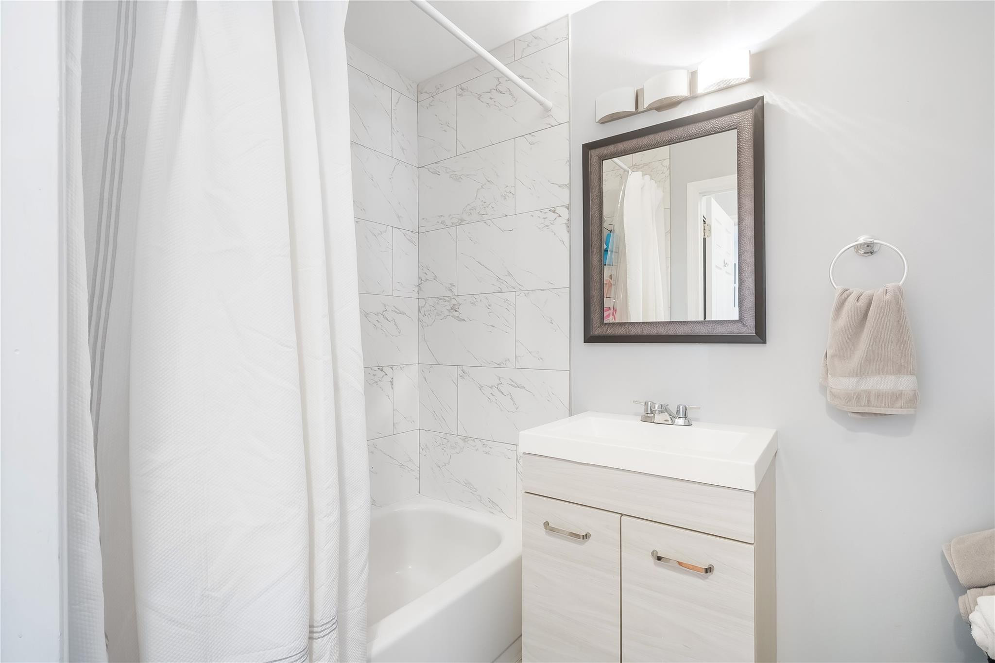 Independence Bay - Residential