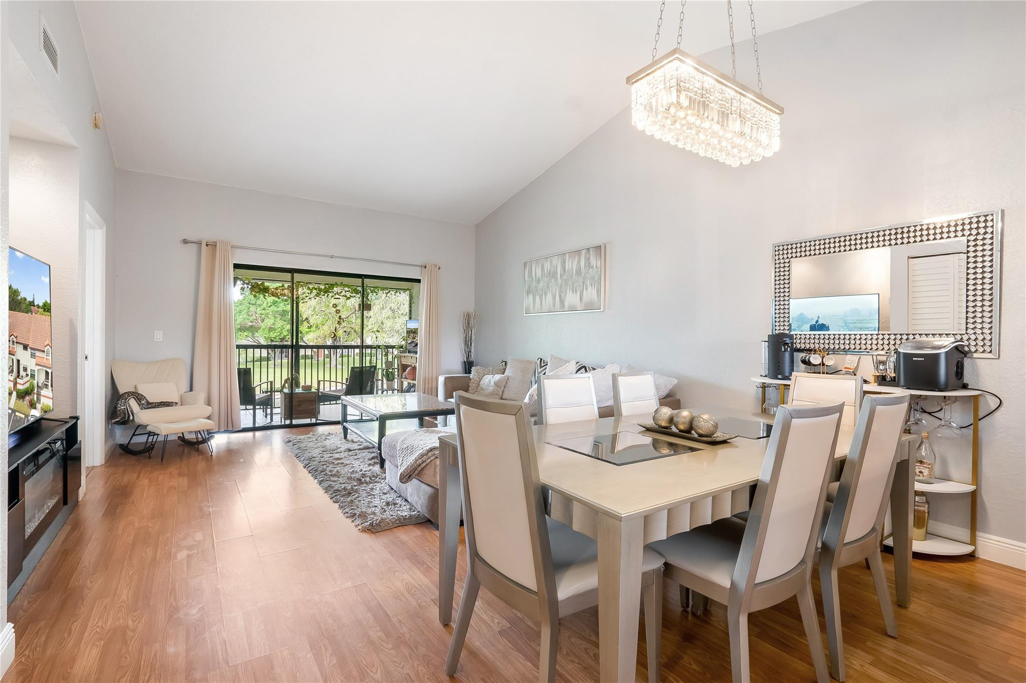 Independence Bay - Residential