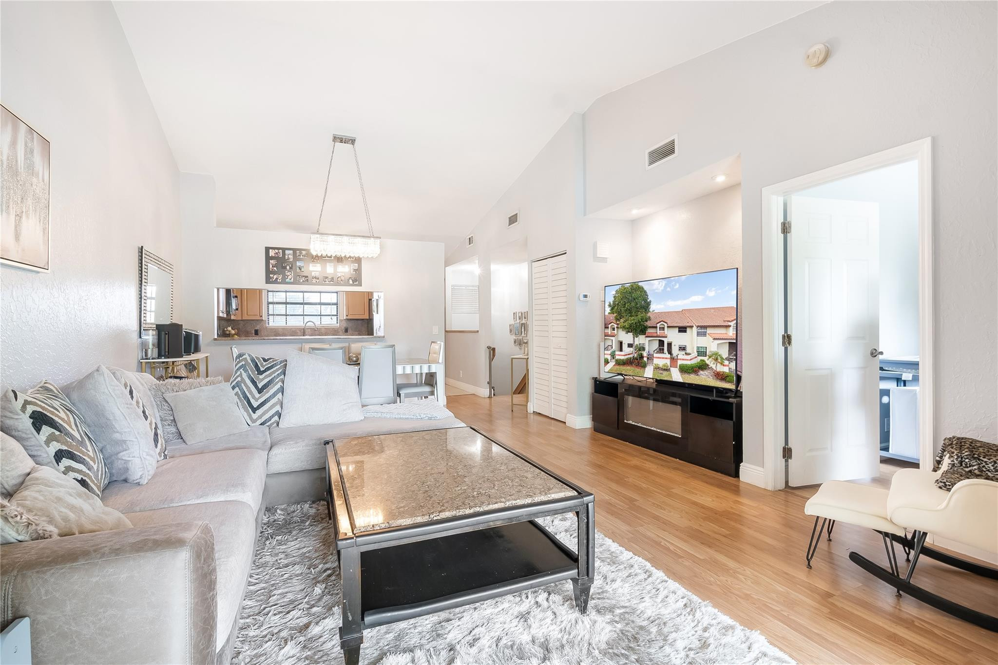 Independence Bay - Residential