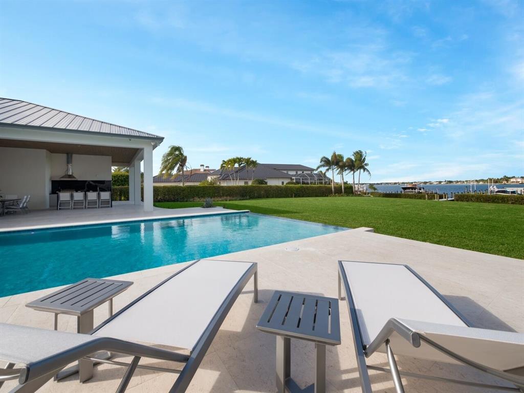 Pennock Point - Residential