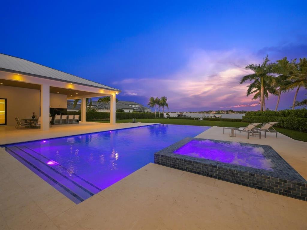 Pennock Point - Residential