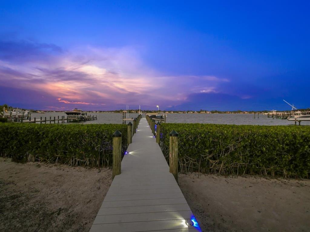 Pennock Point - Residential