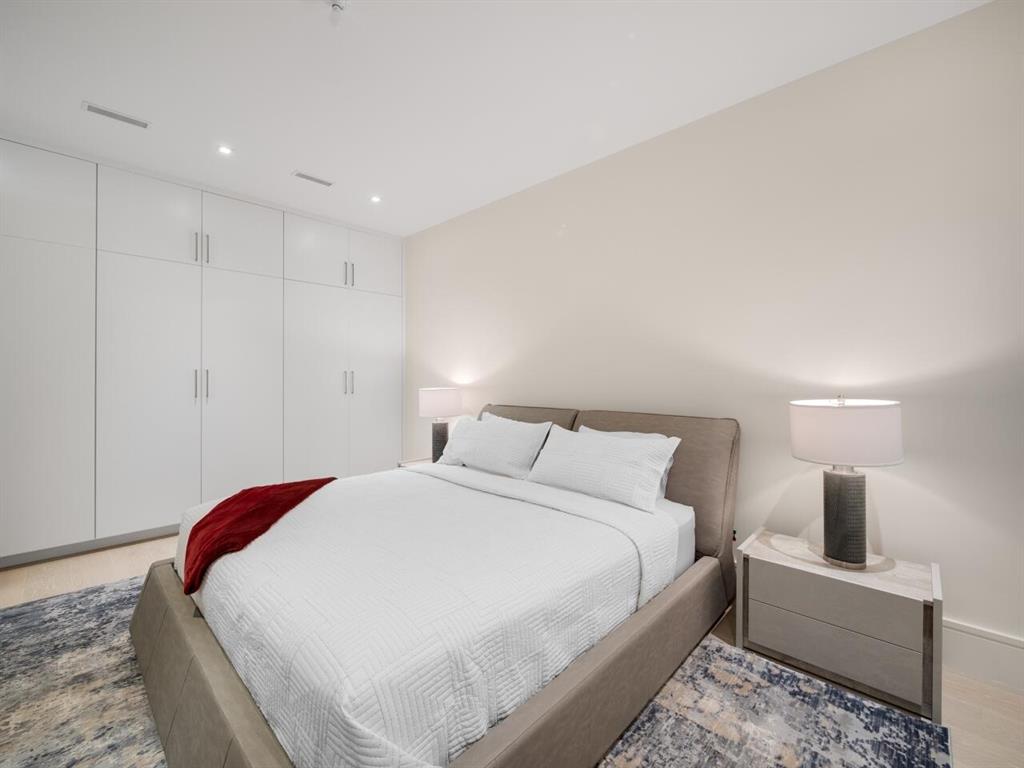 Pennock Point - Residential