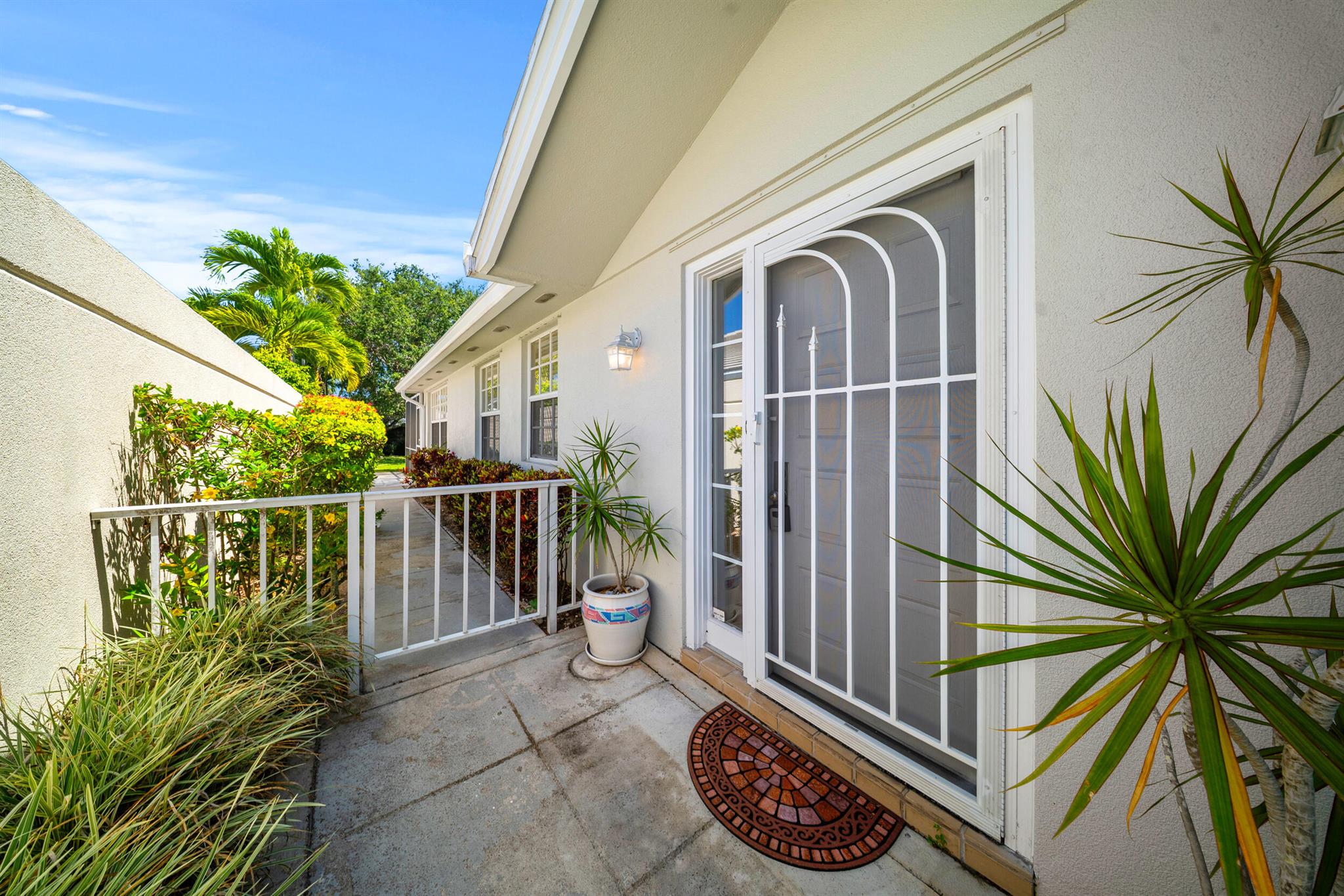 4186 Royal Oak Drive
