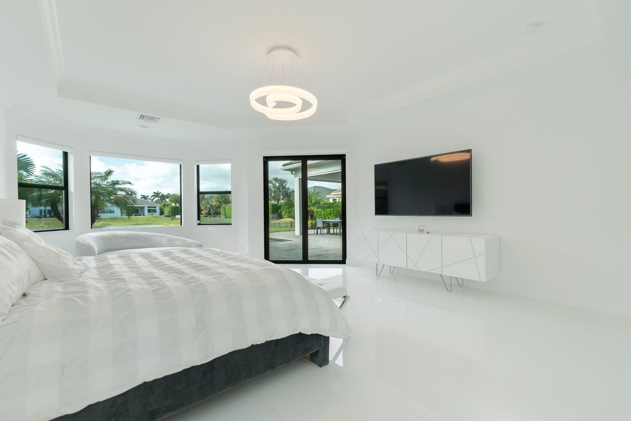 ROYAL PALM POLO PLAT - Residential Lease