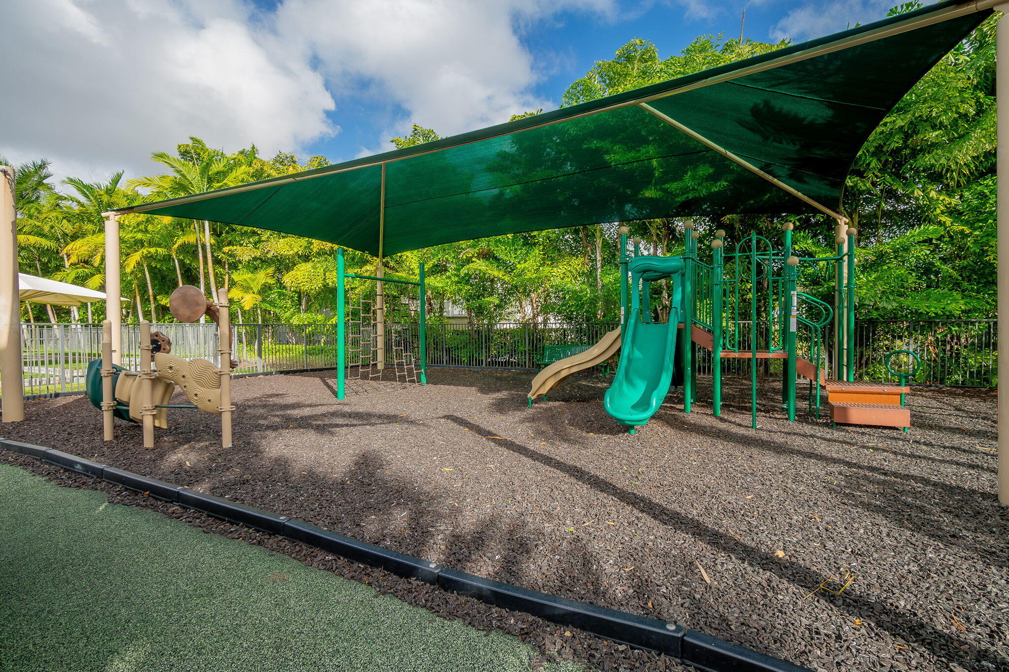 ROYAL PALM POLO PLAT - Residential Lease