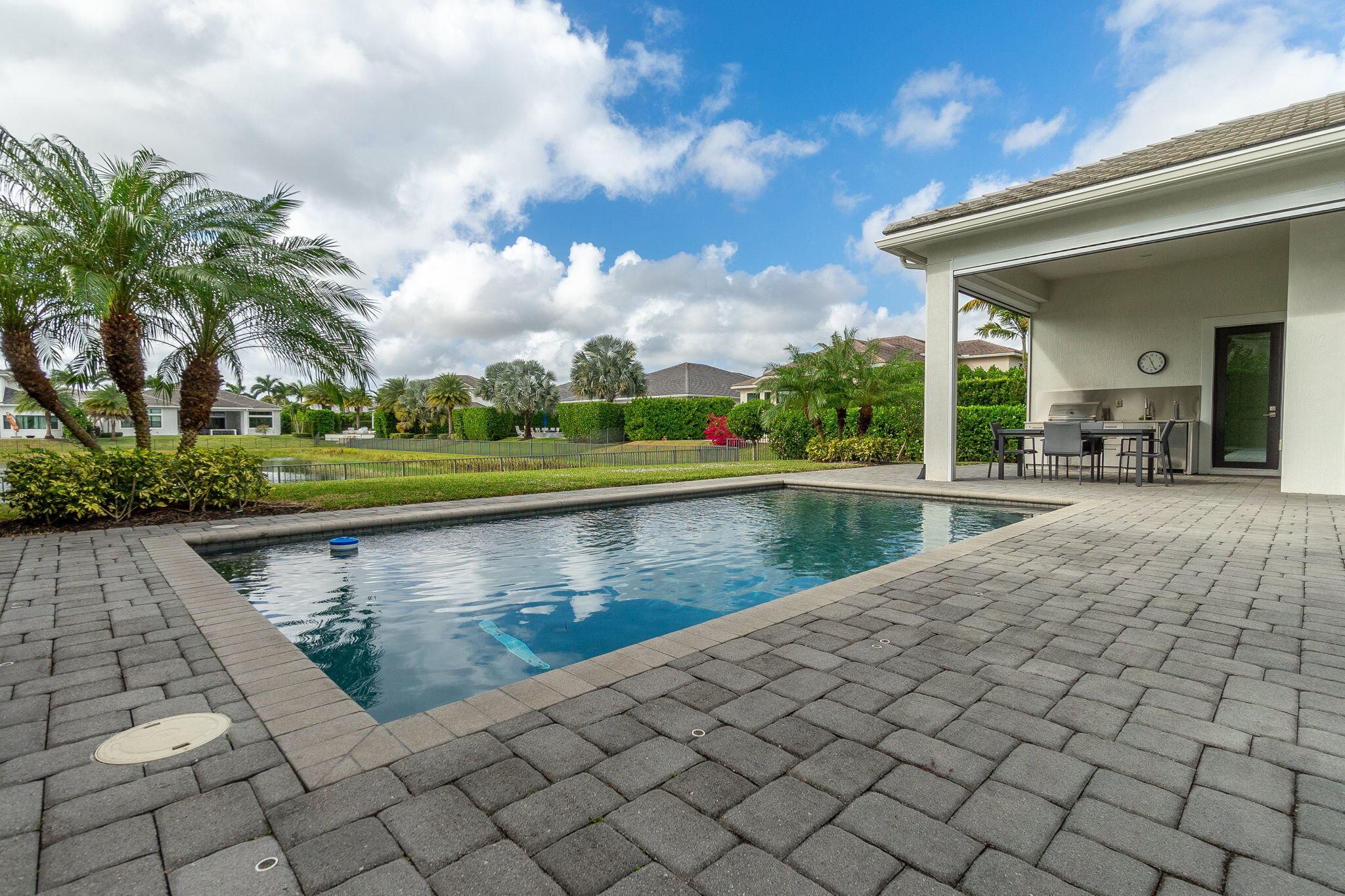 ROYAL PALM POLO PLAT - Residential Lease