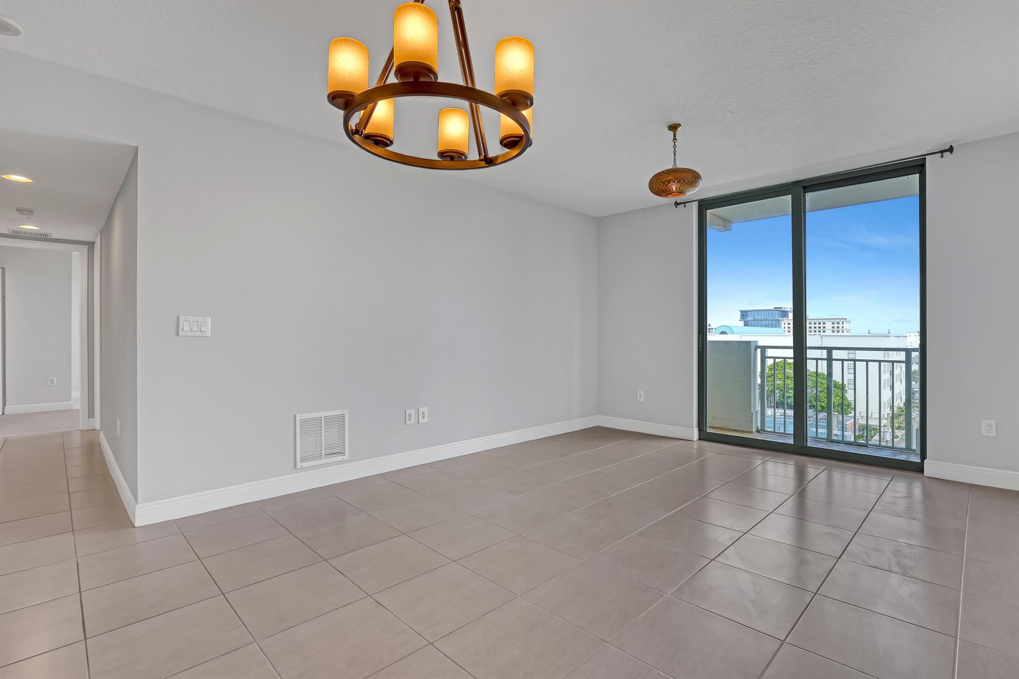610 Clematis Street 618