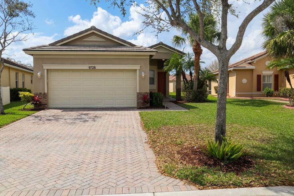 Tradition Heritage Oaks - Residential Lease