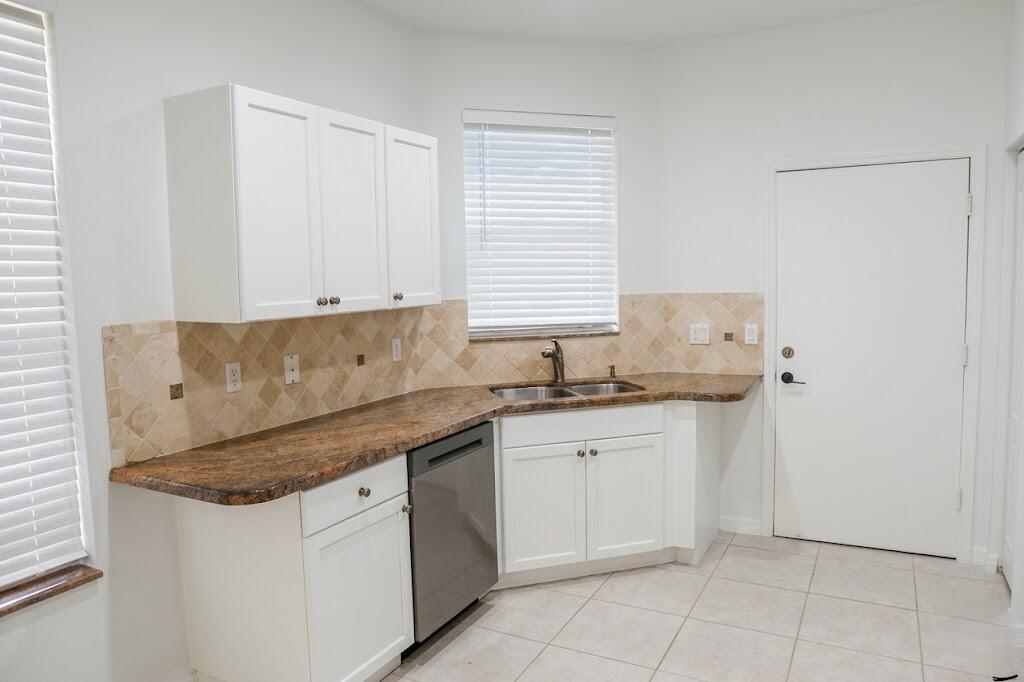 Tradition Heritage Oaks - Residential Lease