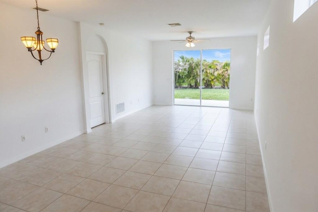 Tradition Heritage Oaks - Residential Lease