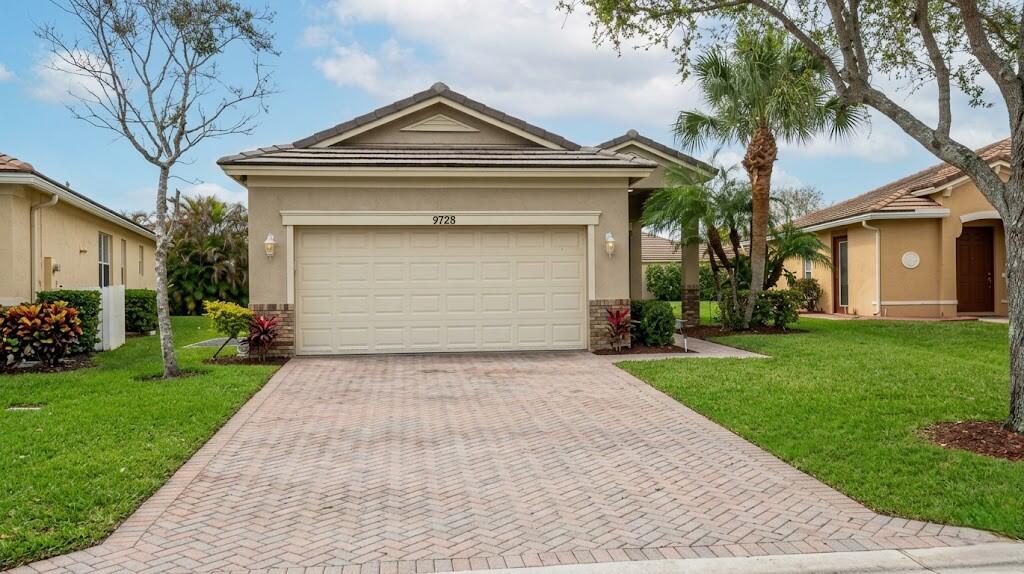 Tradition Heritage Oaks - Residential Lease