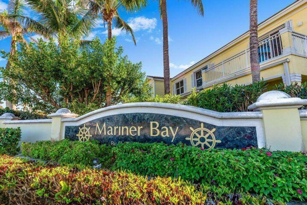 Photo of 601 Mariner Bay Boulevard, Fort Pierce, FL 34949 (MLS # R10755428)