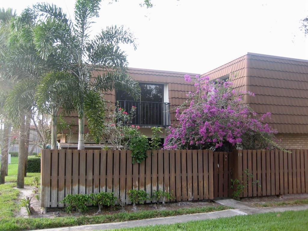 VILLAGE OF SANDALWOOD LAK - Residential Lease