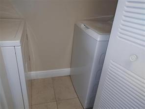 Royal Poinciana - Residential Lease