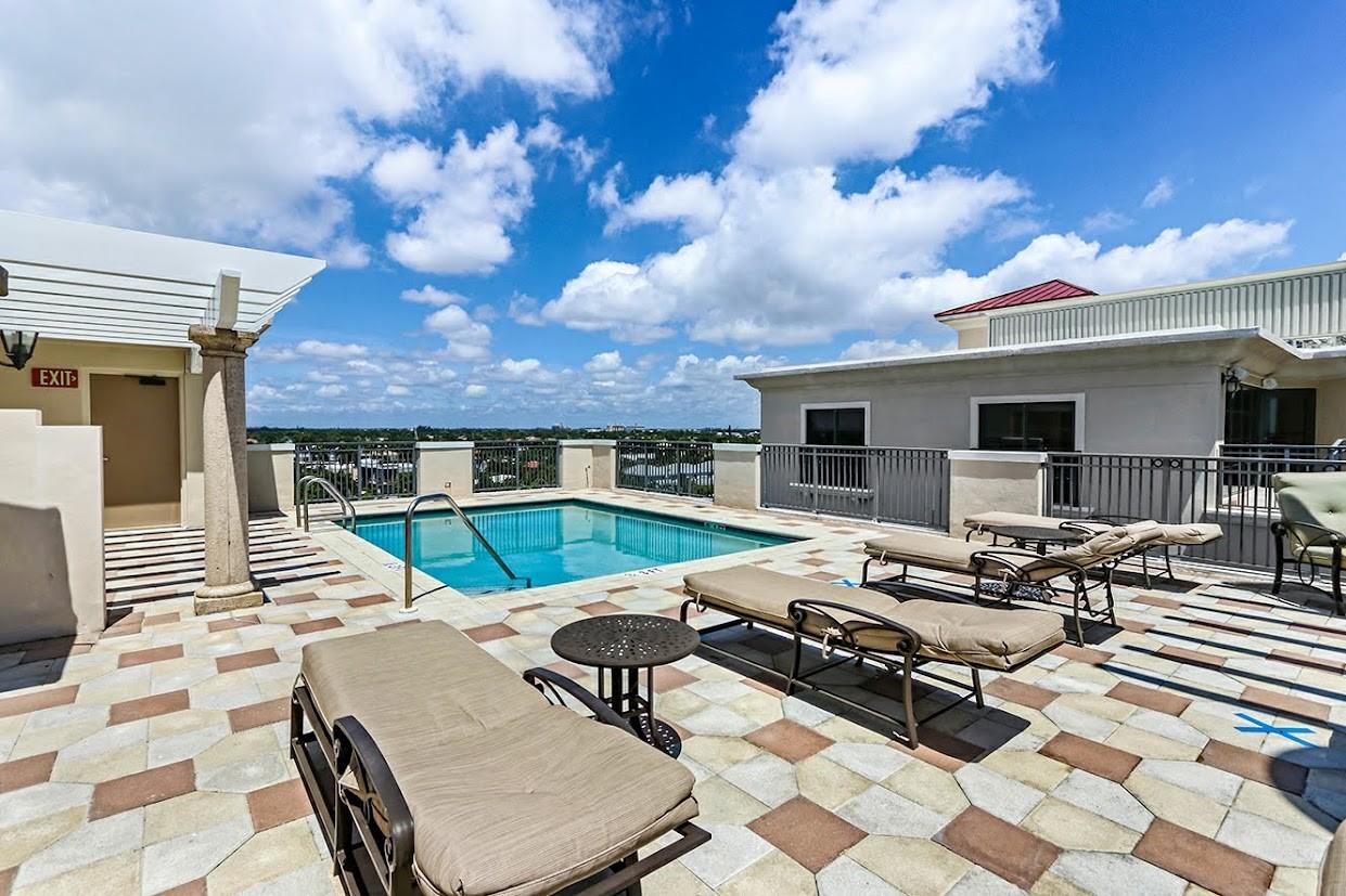 2509 N Ocean Blvd 576