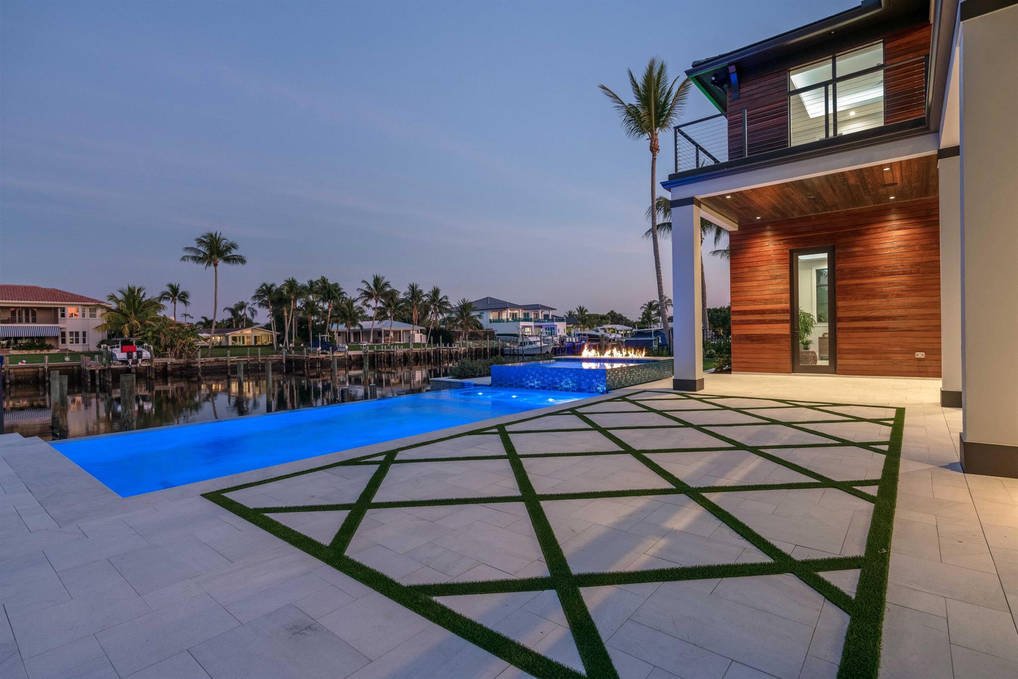 736 Lagoon Drive