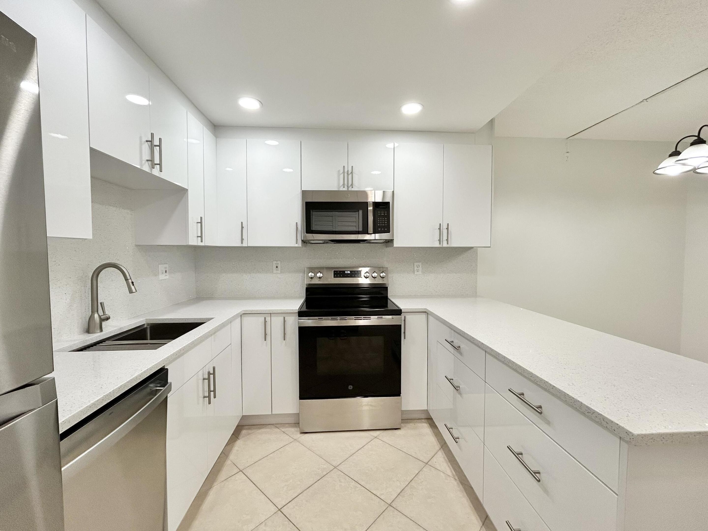 418 Pine Glen Lane C-1
