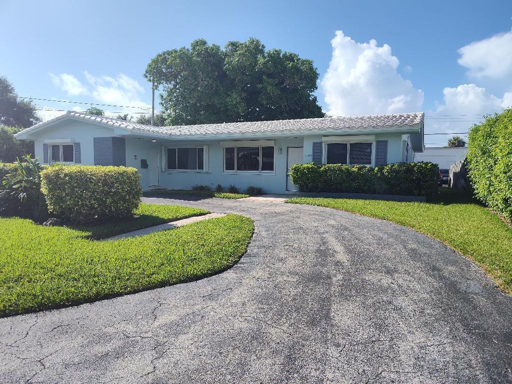 Photo of 2248 NE 37th Street, Lighthouse Point, FL 33064 (MLS # R11162540)