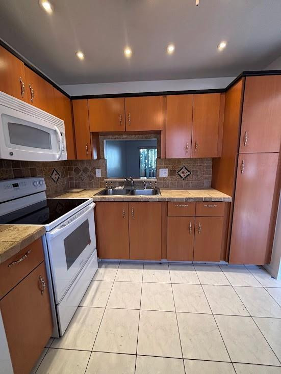 218 NE 12th Avenue 106