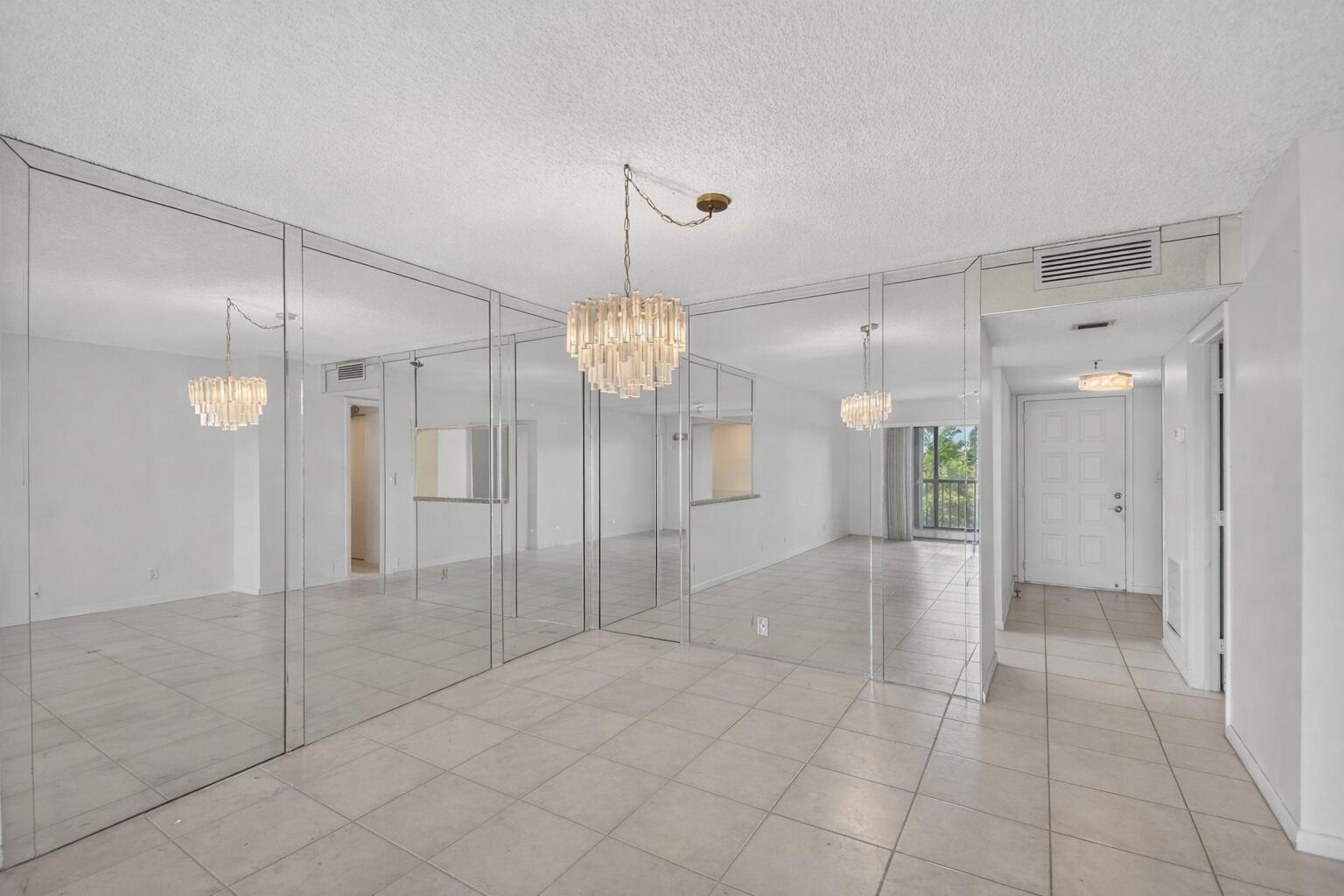 HUNTINGTON LAKES SEC TWO CONDOS - Residential