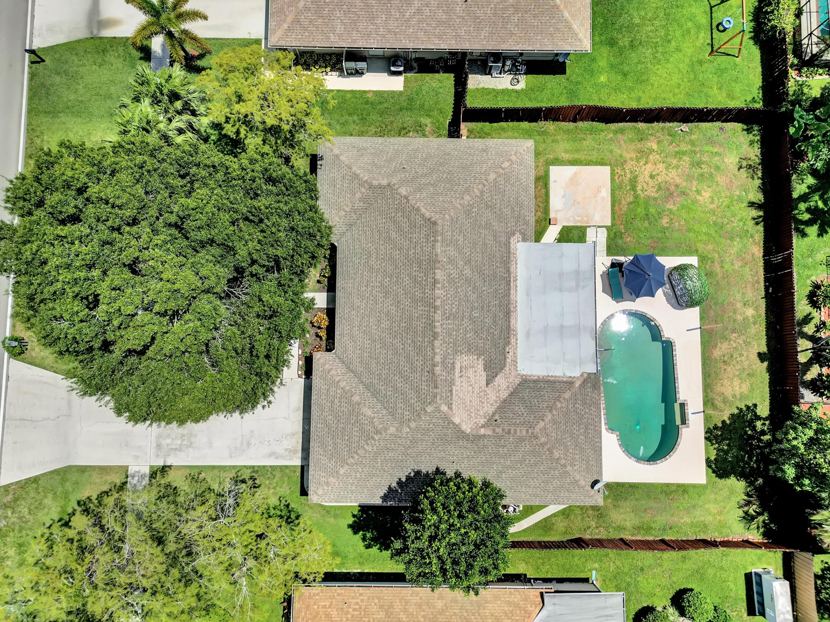 SUGAR POND MANOR OF WELLINGTON - Residential