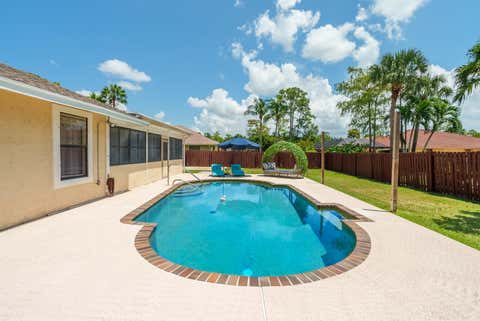 Tiny photo for 14608 Paddock Drive, Wellington, FL 33414 (MLS # B26035220)