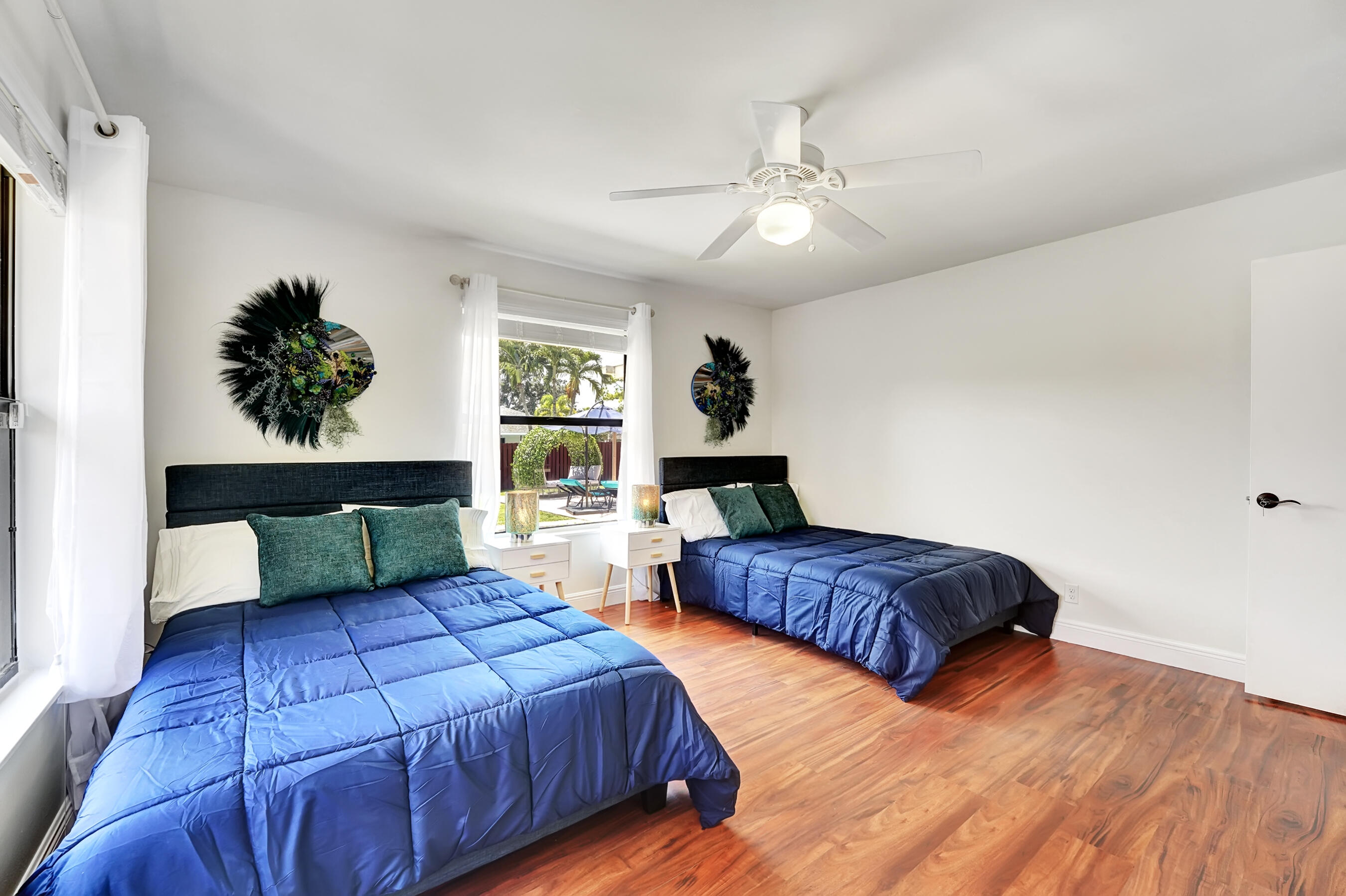 SUGAR POND MANOR OF WELLINGTON - Residential