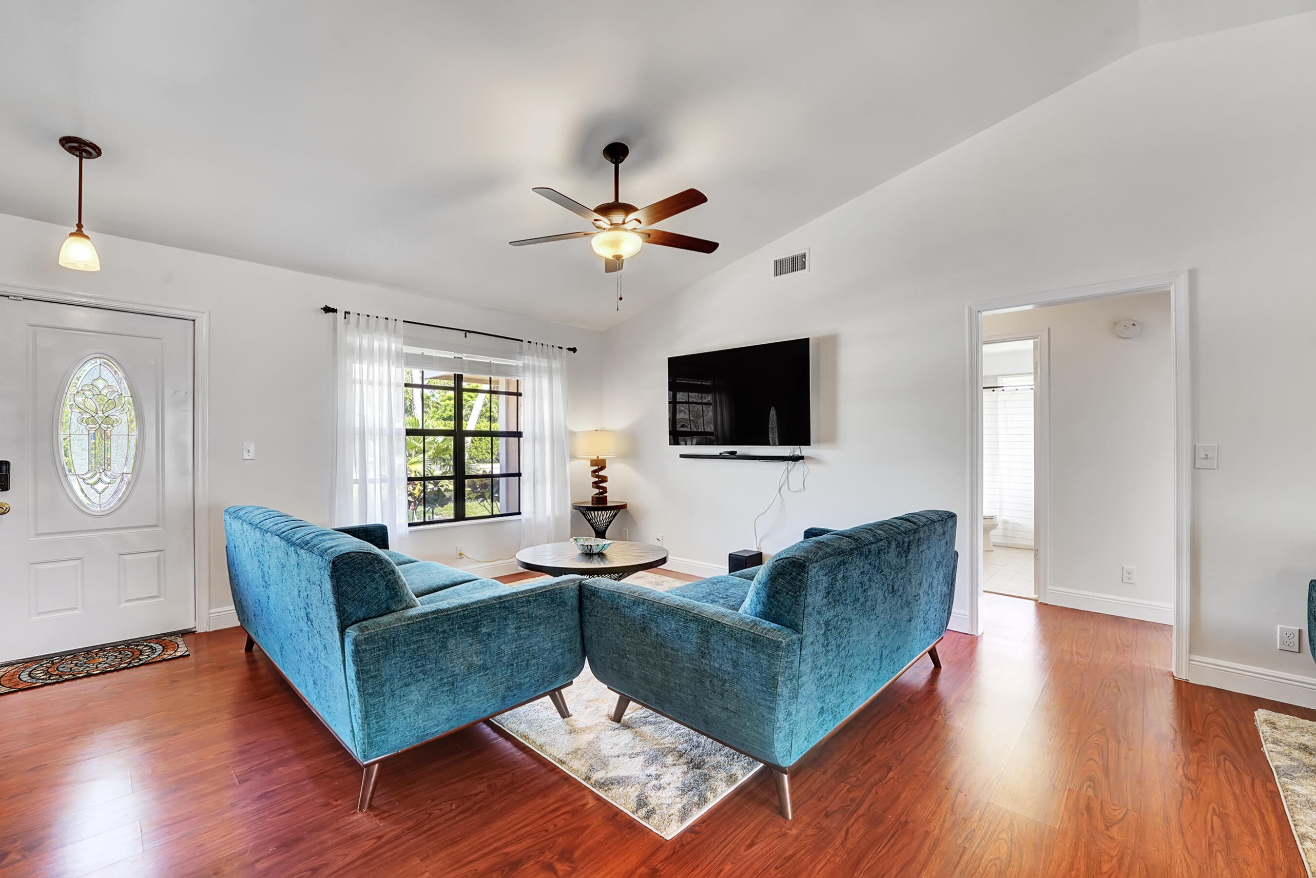 SUGAR POND MANOR OF WELLINGTON - Residential