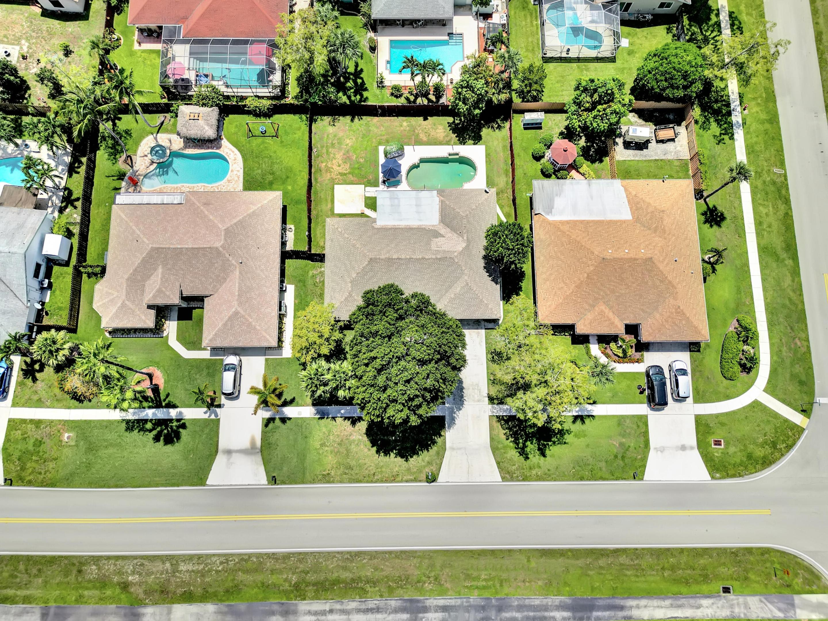 SUGAR POND MANOR OF WELLINGTON - Residential
