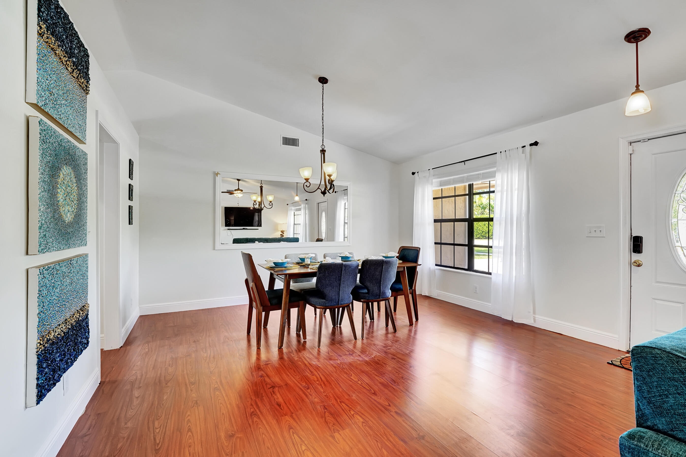 SUGAR POND MANOR OF WELLINGTON - Residential